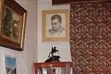 Комната музея с вещами и мебелью Бориса Ручьёва