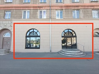 Вход со стороны пл. Носова